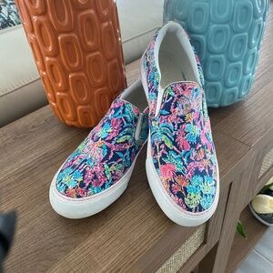 EUC Lilly Pulitzer Julie Slip on Sneaker Sz 8